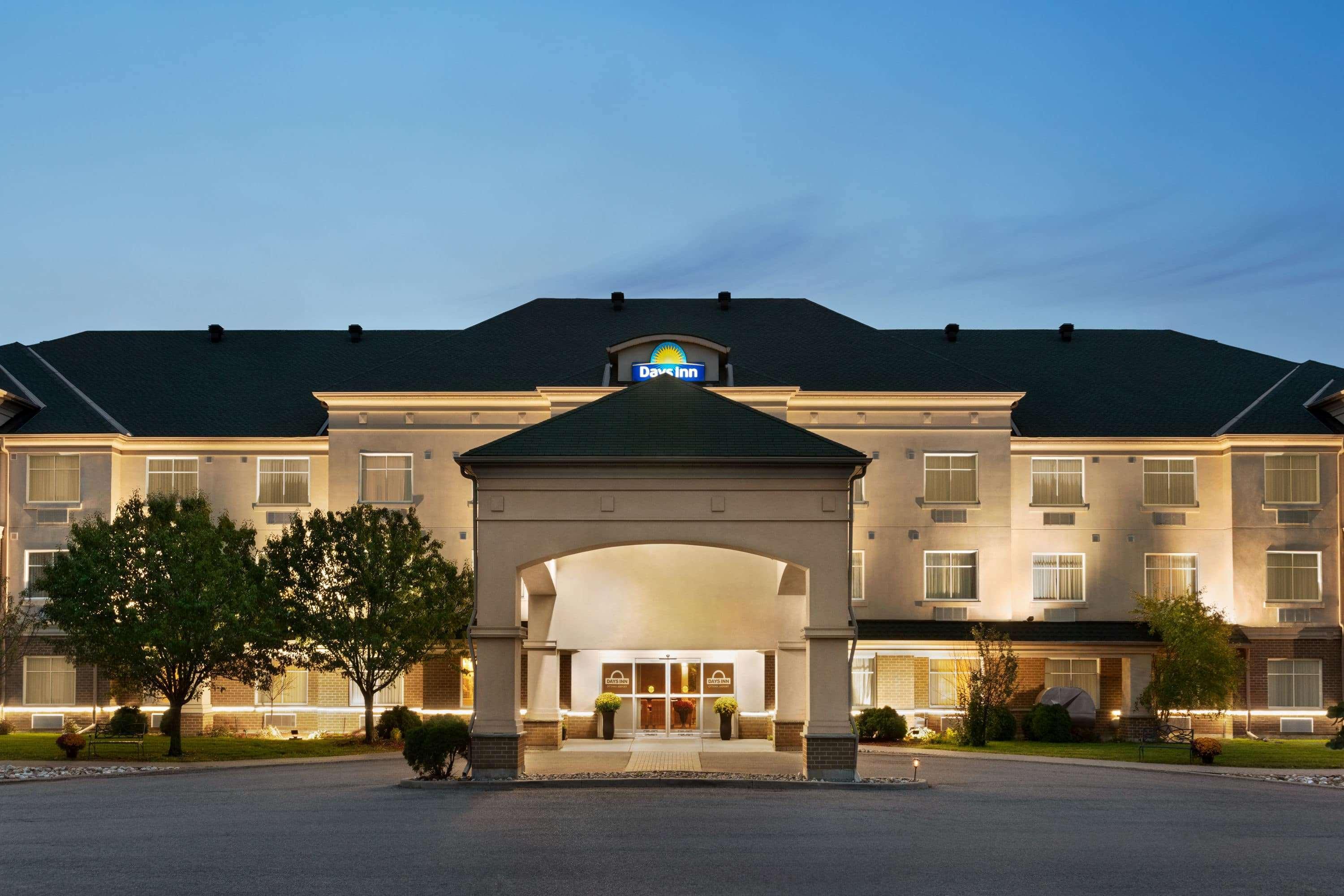 Days Inn By Wyndham Ottawa Airport Exterior foto